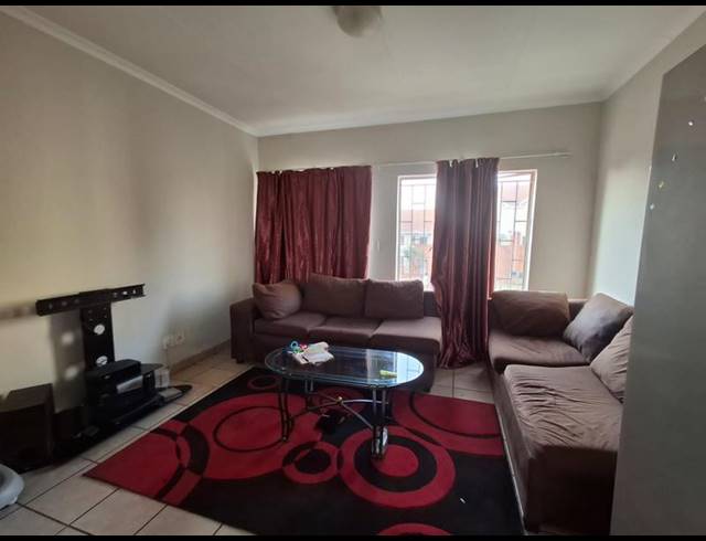 2 BEDROOM APARTMENT FOR SALE IN THE ORCHARDS